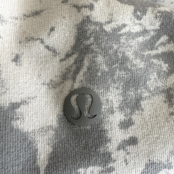 Lululemon City Sweat Pullover Hoodie French Terry White Opal Silver Size Small - Picture 6 of 8